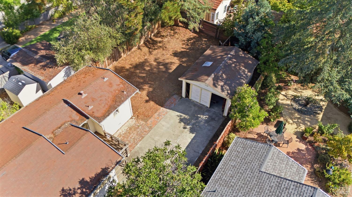 1011 Guinda Street Palo Alto CA 94301