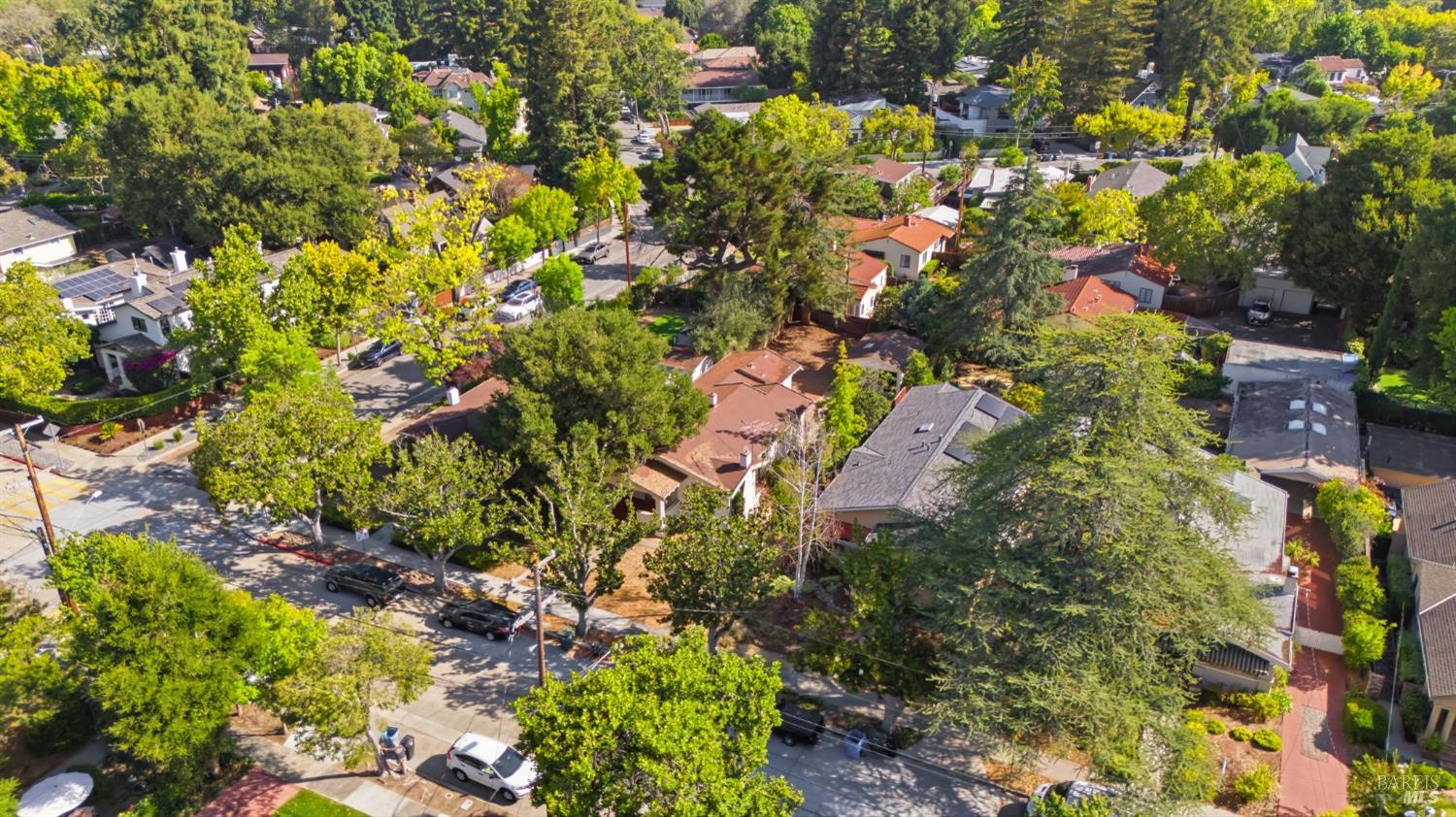 1011 Guinda Street Palo Alto CA 94301