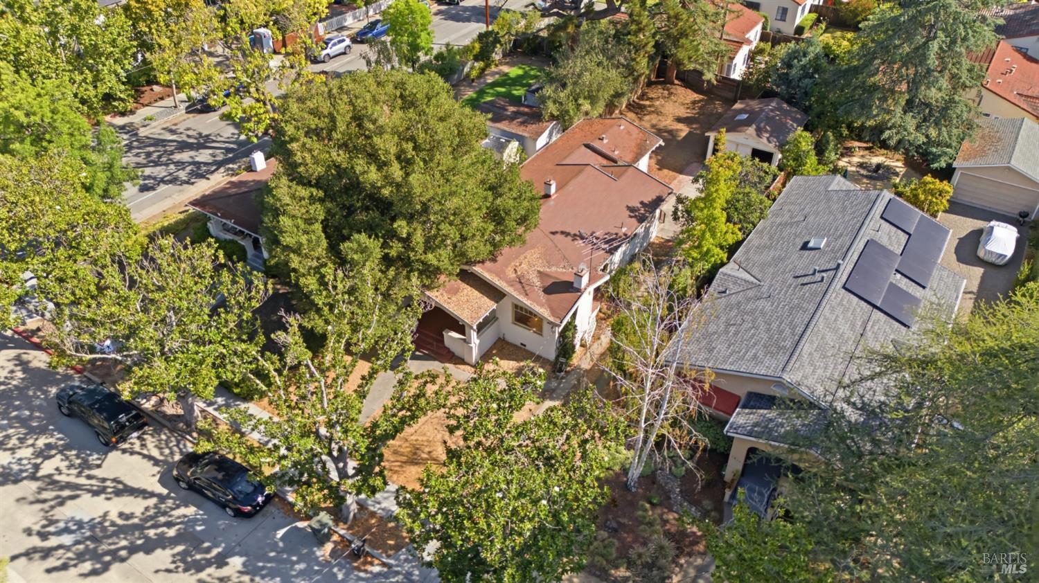 1011 Guinda Street Palo Alto CA 94301