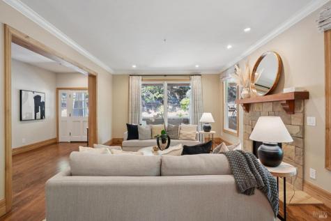 6 Hunter Creek Fairfax CA 94930