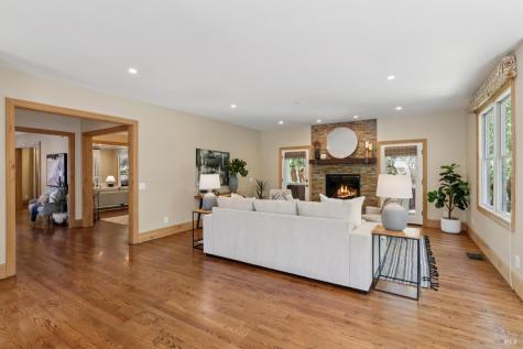 6 Hunter Creek Fairfax CA 94930