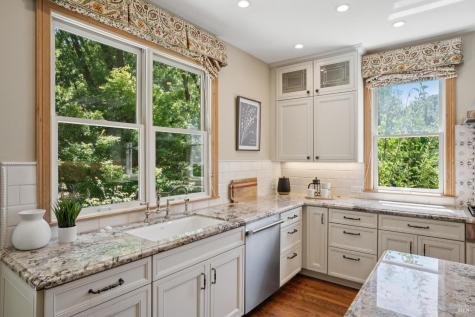 6 Hunter Creek Fairfax CA 94930