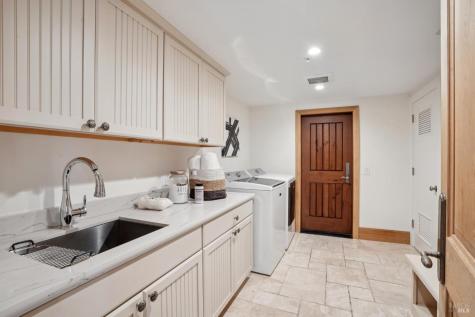 6 Hunter Creek Fairfax CA 94930