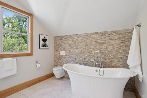 6 Hunter Creek Fairfax CA 94930