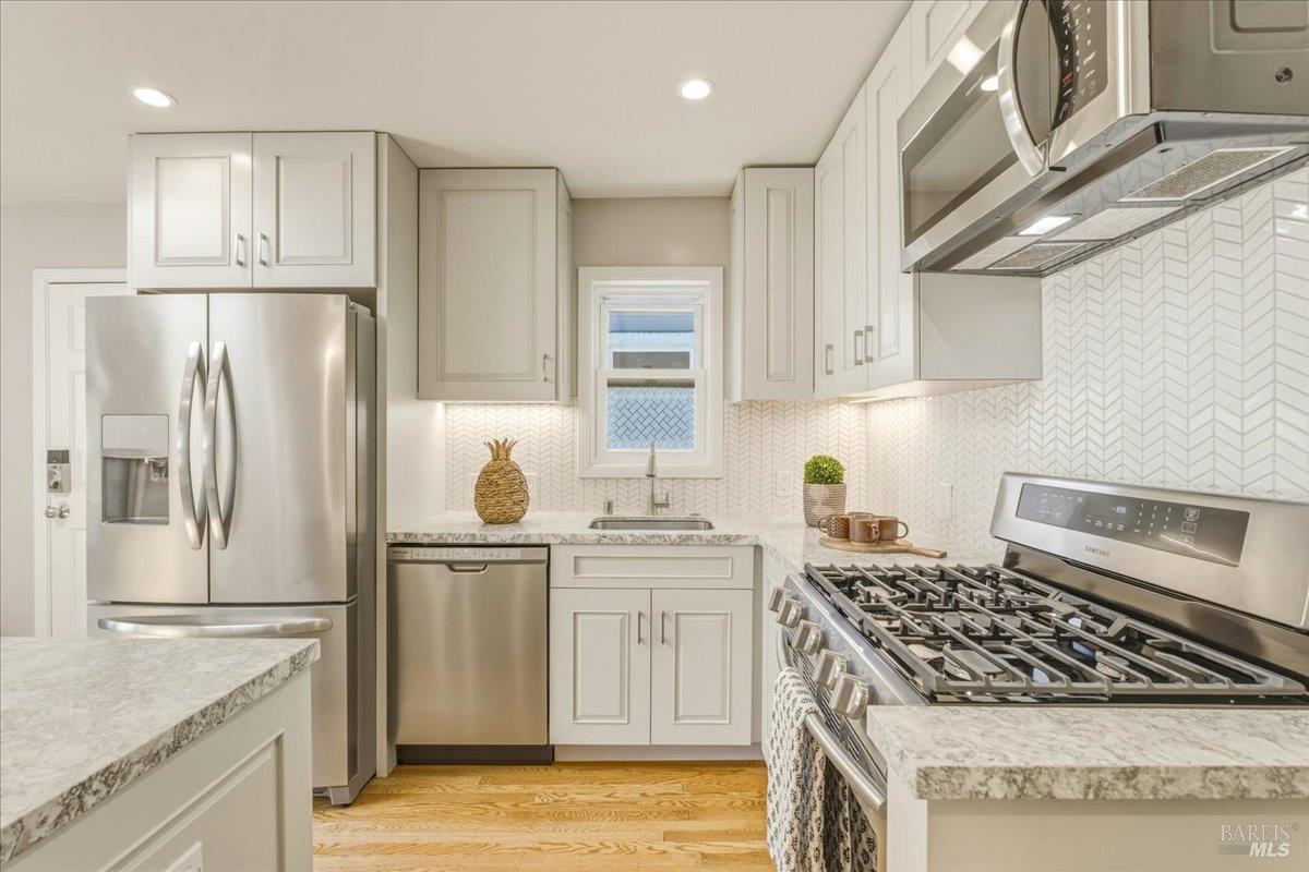 288-290 Miller Avenue Mill Valley CA 94941