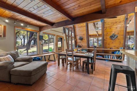 350 Canyon Road Geyserville CA 95441