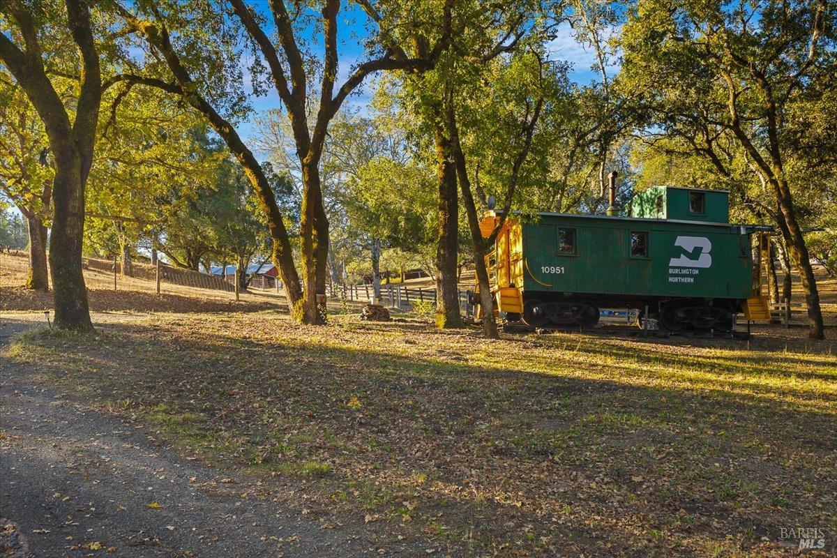 350 Canyon Road Geyserville CA 95441