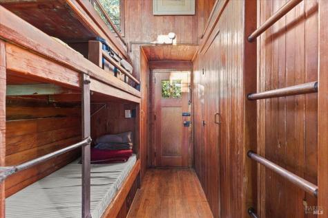 350 Canyon Road Geyserville CA 95441