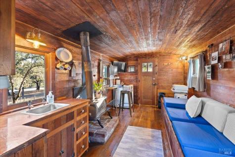 350 Canyon Road Geyserville CA 95441