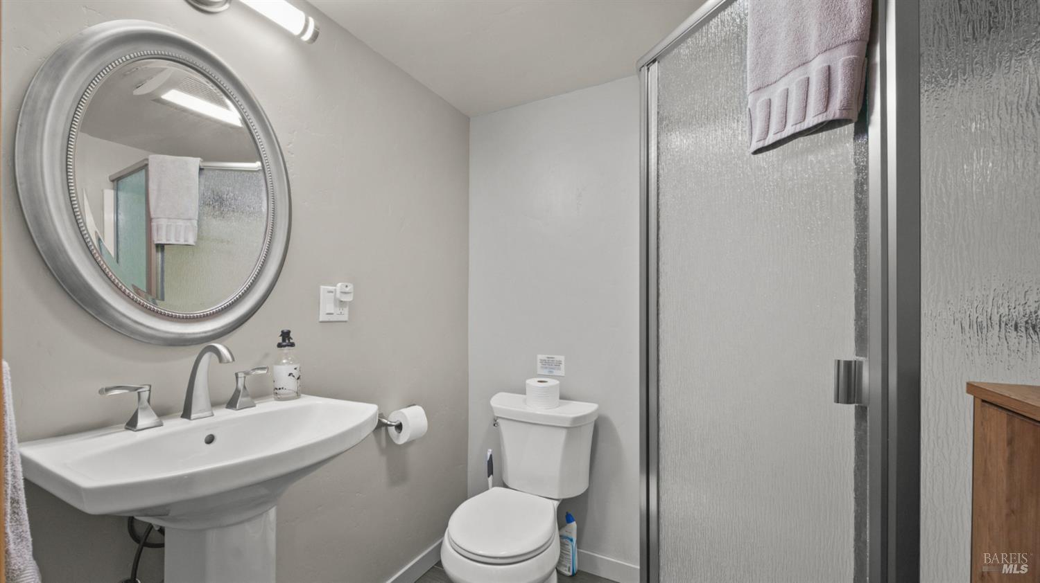 16775 Neeley Road Guerneville CA 95446