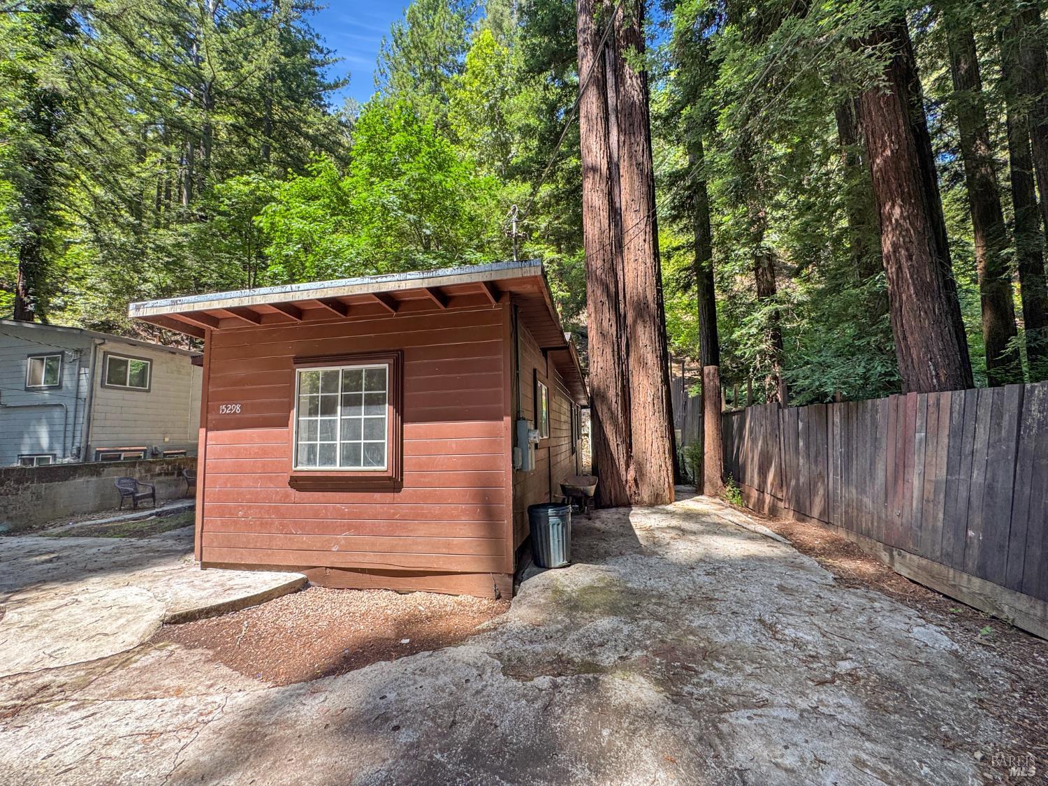 15298 Willow Road Guerneville CA 95446