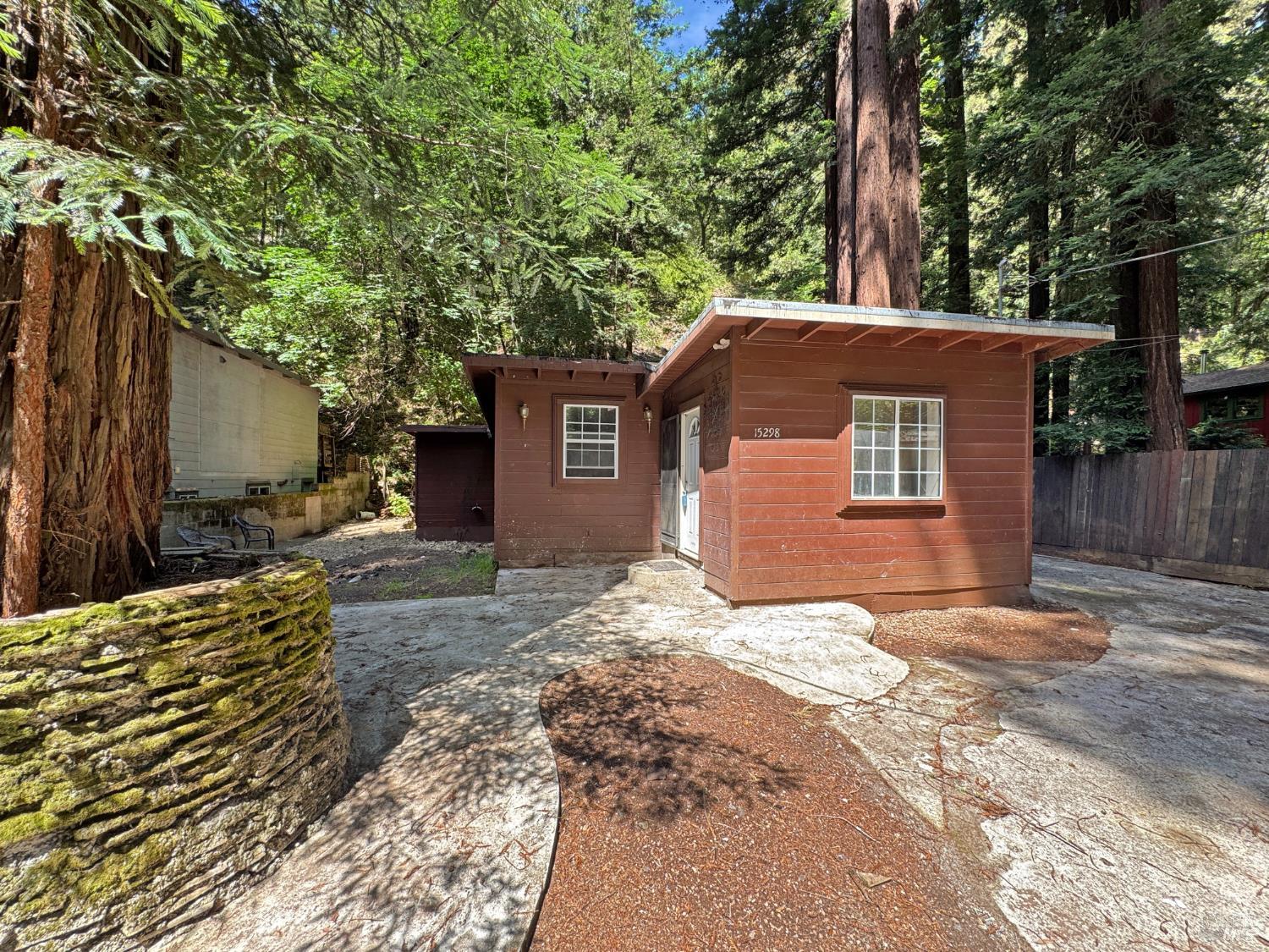 15298 Willow Road Guerneville CA 95446