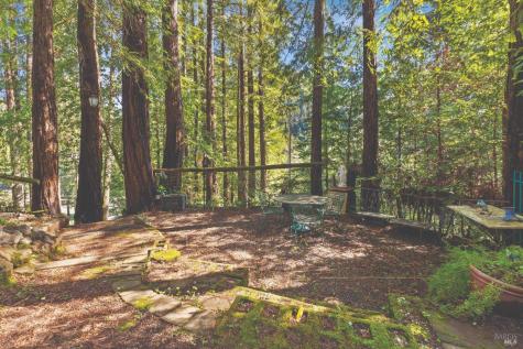 9085 Middle Terrace Monte Rio CA 95462
