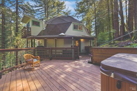 9085 Middle Terrace Monte Rio CA 95462