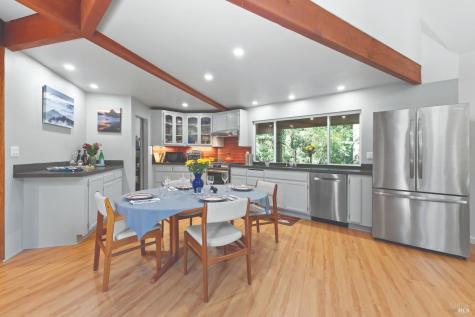 9085 Middle Terrace Monte Rio CA 95462