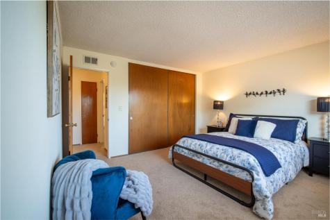 75 Twelveoak Hill Drive San Rafael CA 94903
