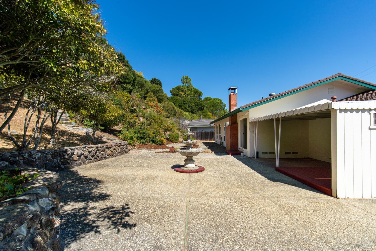75 Twelveoak Hill Drive San Rafael CA 94903
