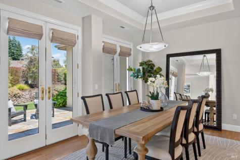 3660 Banbury Court Santa Rosa CA 95404
