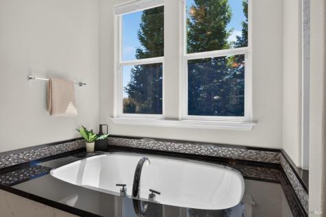 3660 Banbury Court Santa Rosa CA 95404