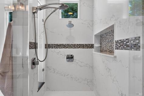 3660 Banbury Court Santa Rosa CA 95404
