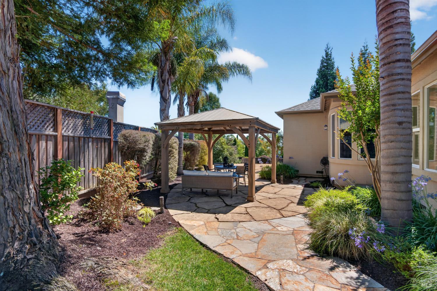 3660 Banbury Court Santa Rosa CA 95404