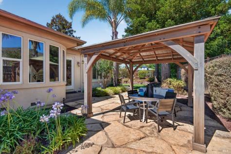 3660 Banbury Court Santa Rosa CA 95404