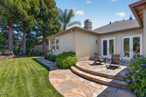 3660 Banbury Court Santa Rosa CA 95404