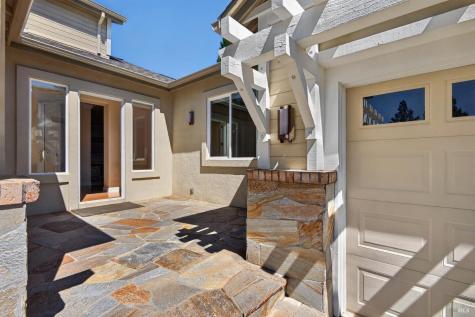 3660 Banbury Court Santa Rosa CA 95404