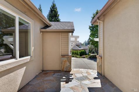 3660 Banbury Court Santa Rosa CA 95404