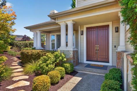 3660 Banbury Court Santa Rosa CA 95404