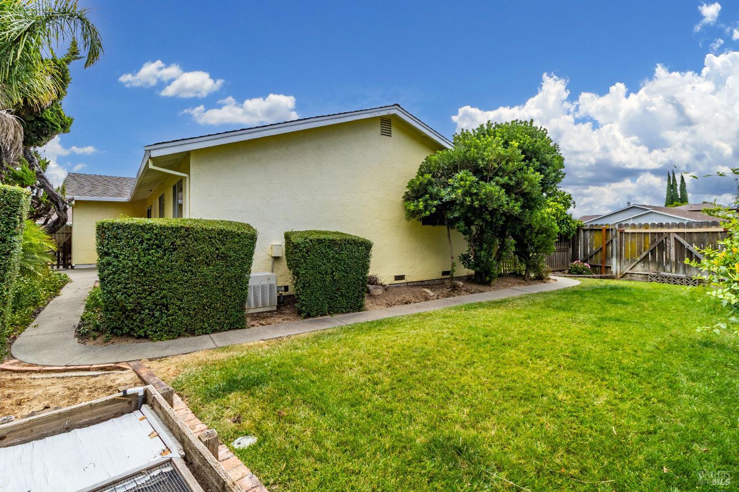 1018 Woodlark Court Suisun City CA 94585