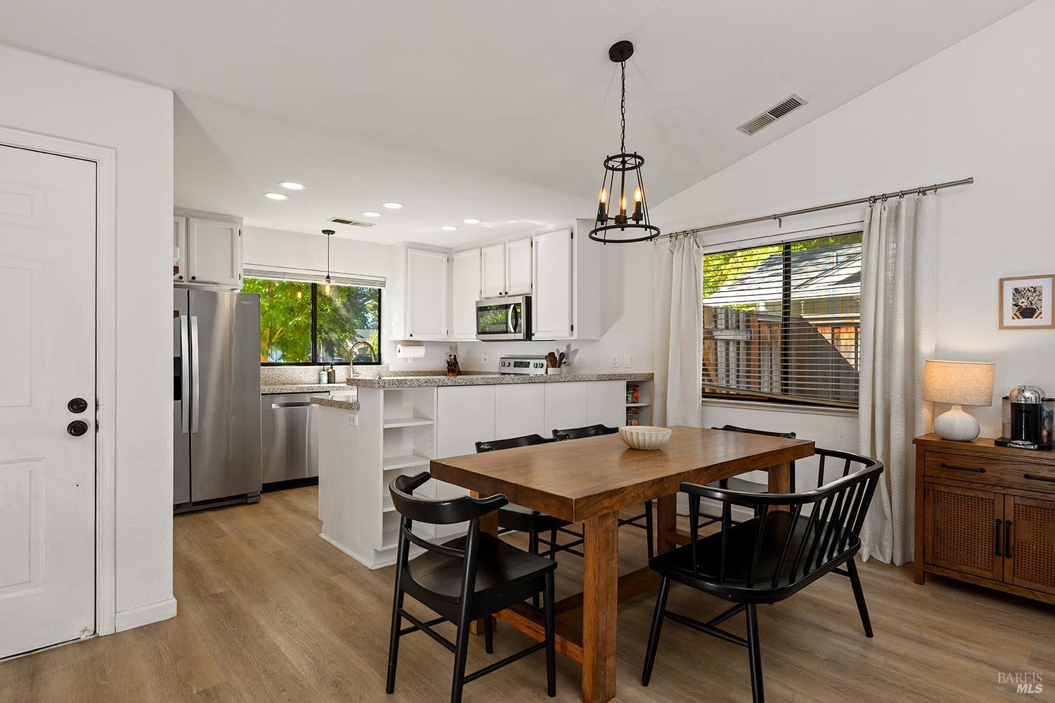260 Usher Drive Windsor CA 95492