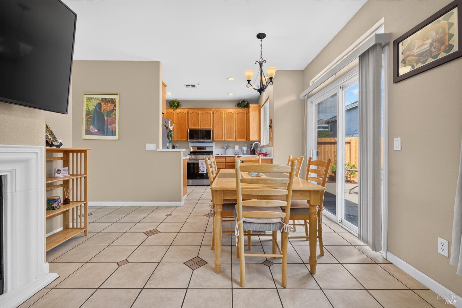 1452 Capri Avenue Petaluma CA 94954