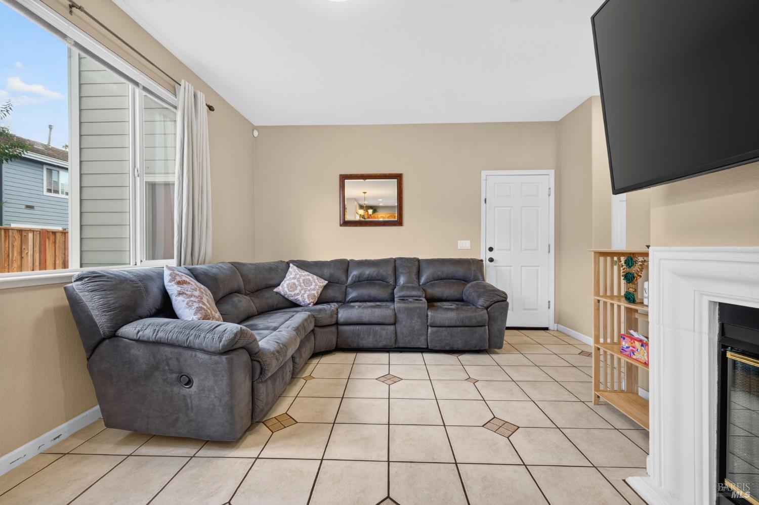 1452 Capri Avenue Petaluma CA 94954
