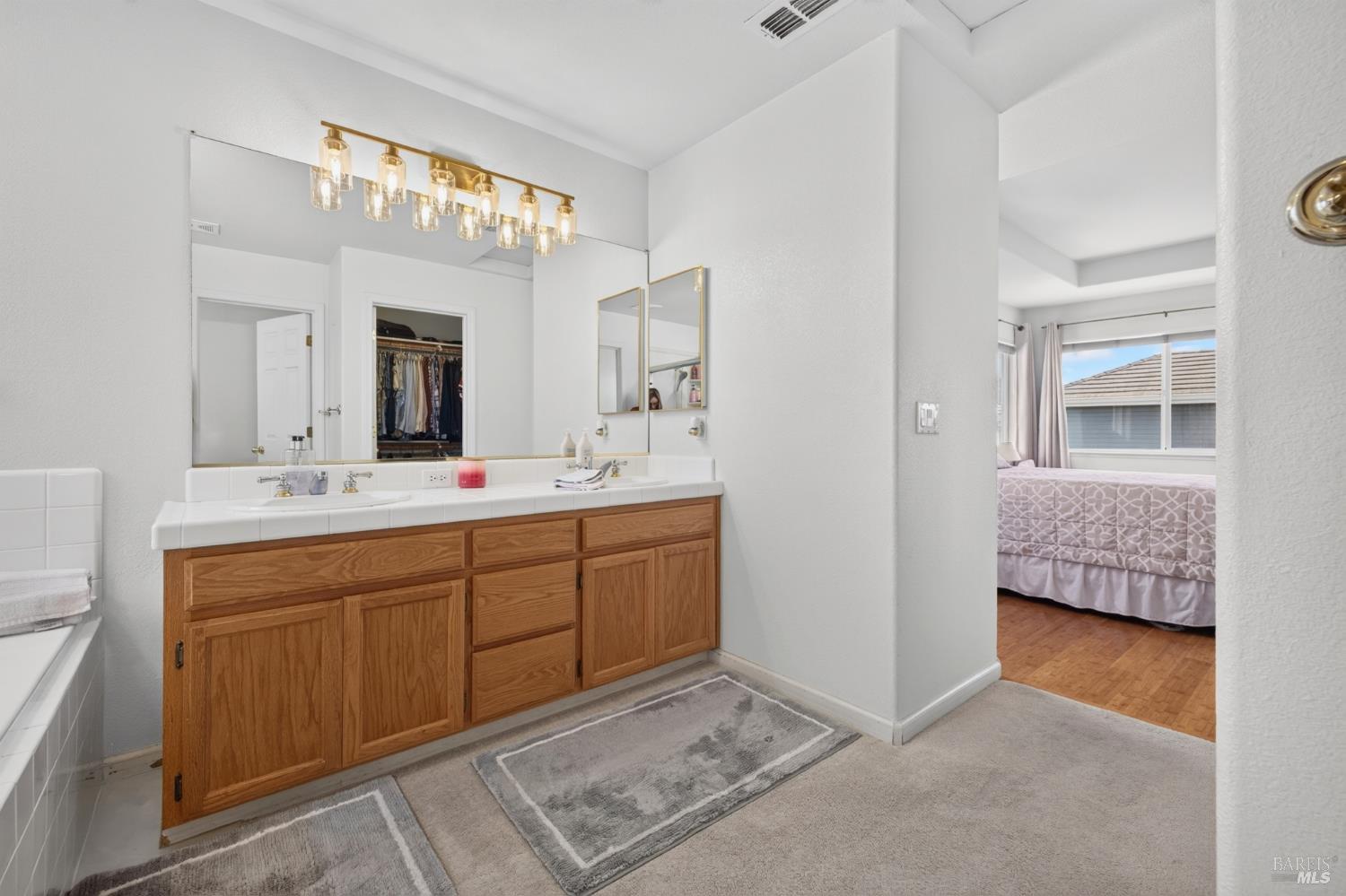 1452 Capri Avenue Petaluma CA 94954