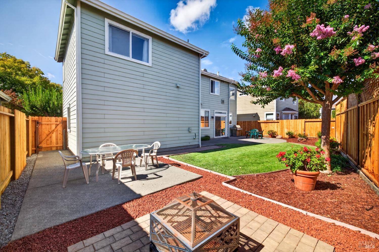 1452 Capri Avenue Petaluma CA 94954