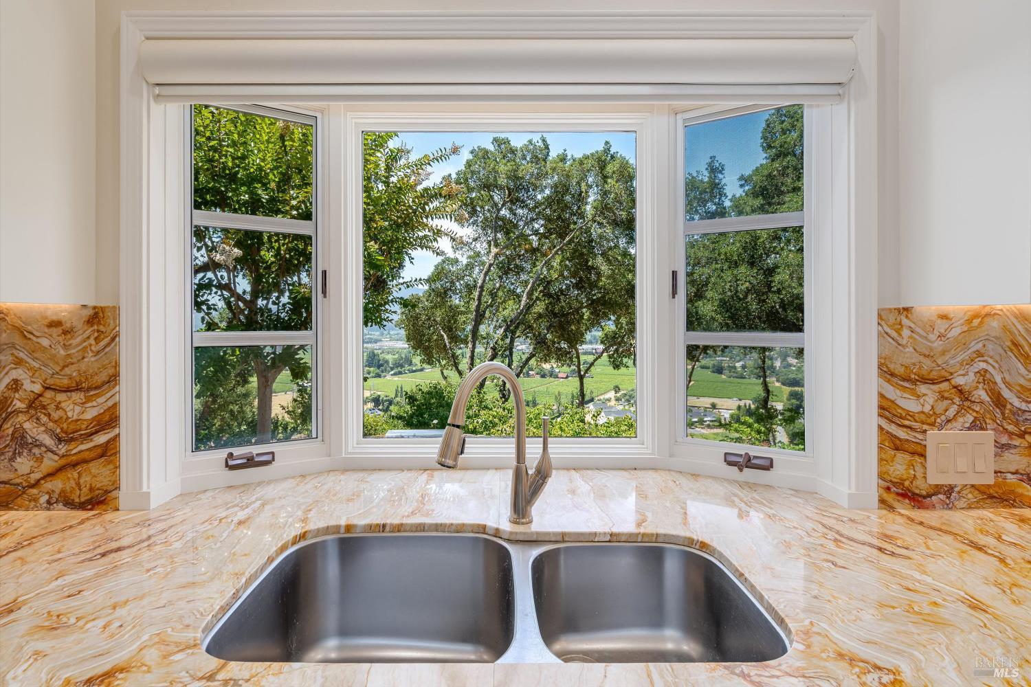 1910 Ridgeview Lane St. Helena CA 94574