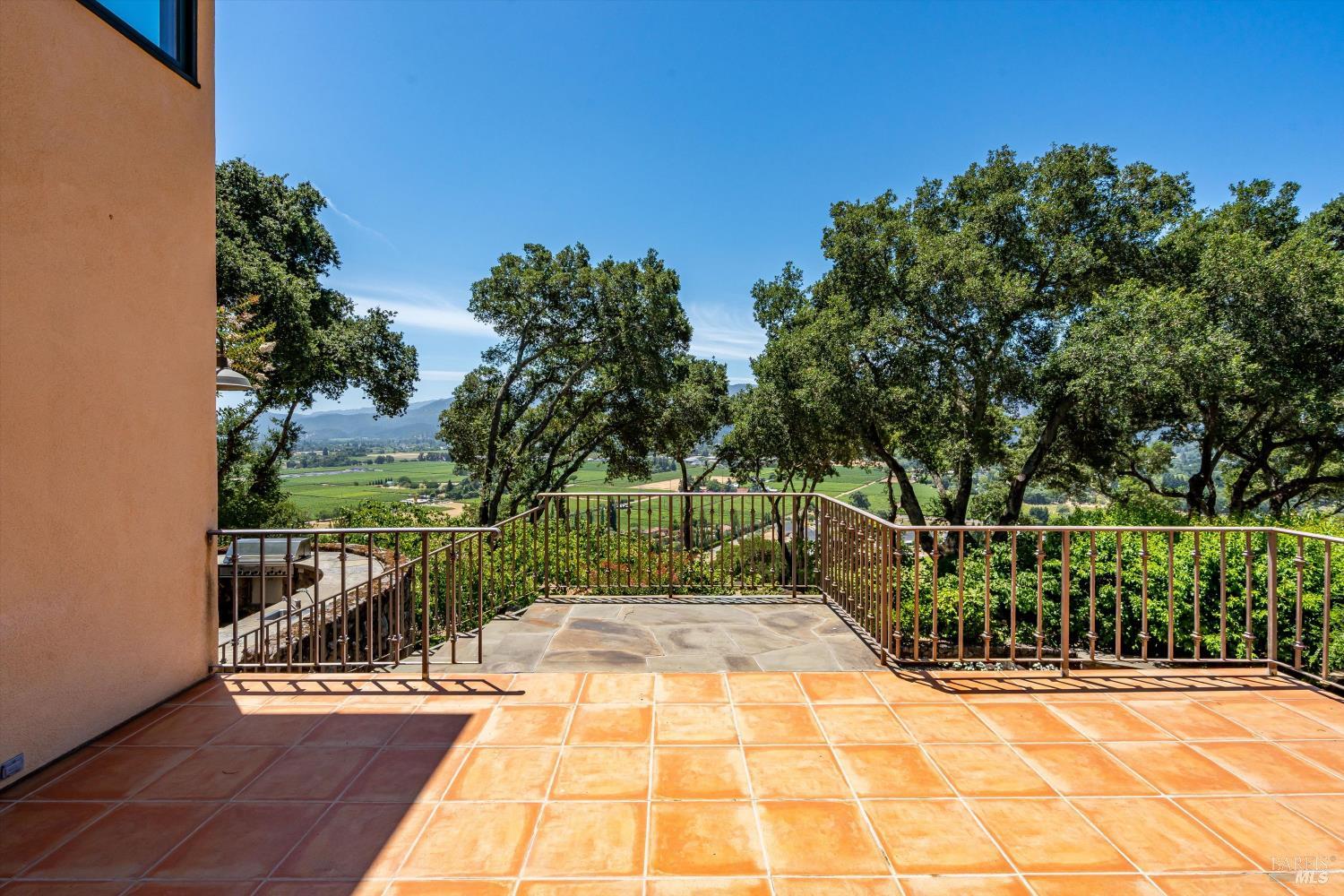 1910 Ridgeview Lane St. Helena CA 94574