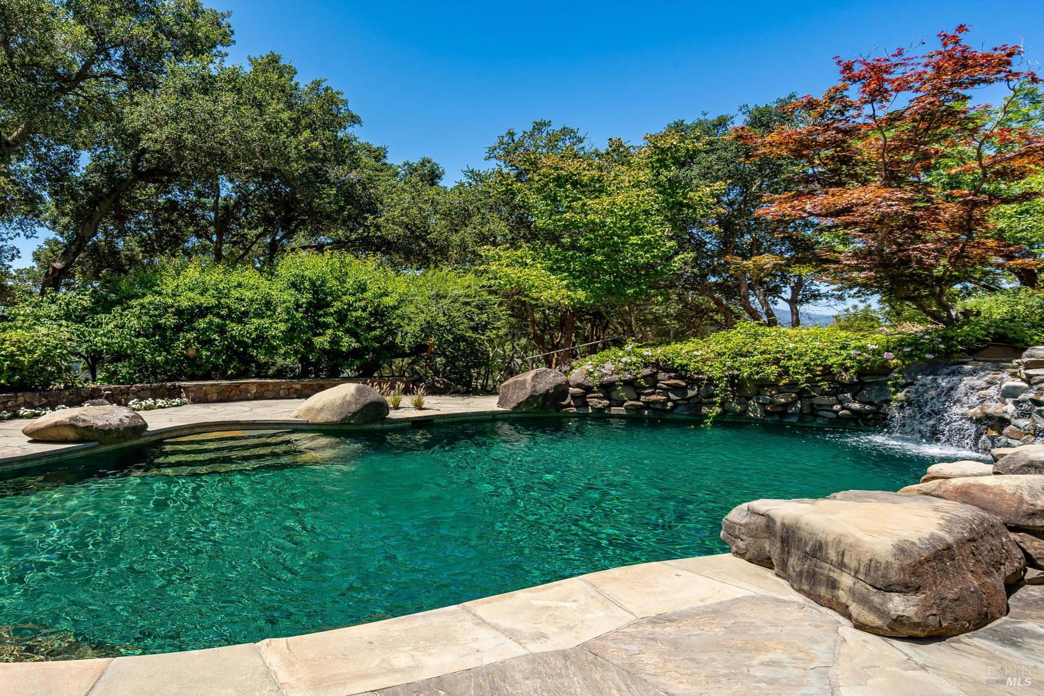 1910 Ridgeview Lane St. Helena CA 94574