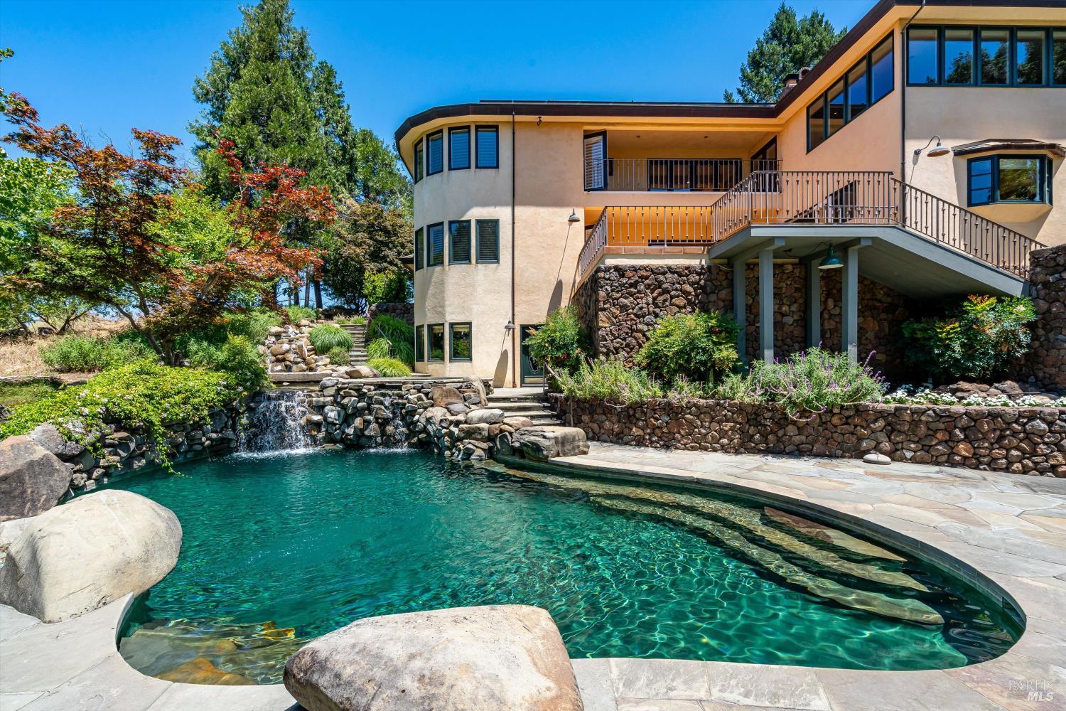1910 Ridgeview Lane St. Helena CA 94574