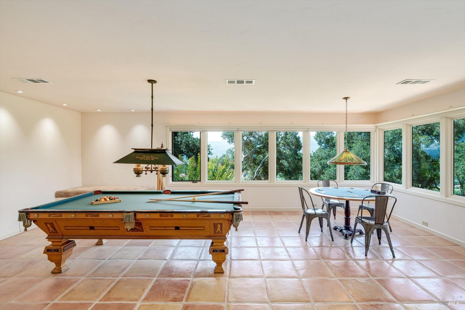 1910 Ridgeview Lane St. Helena CA 94574