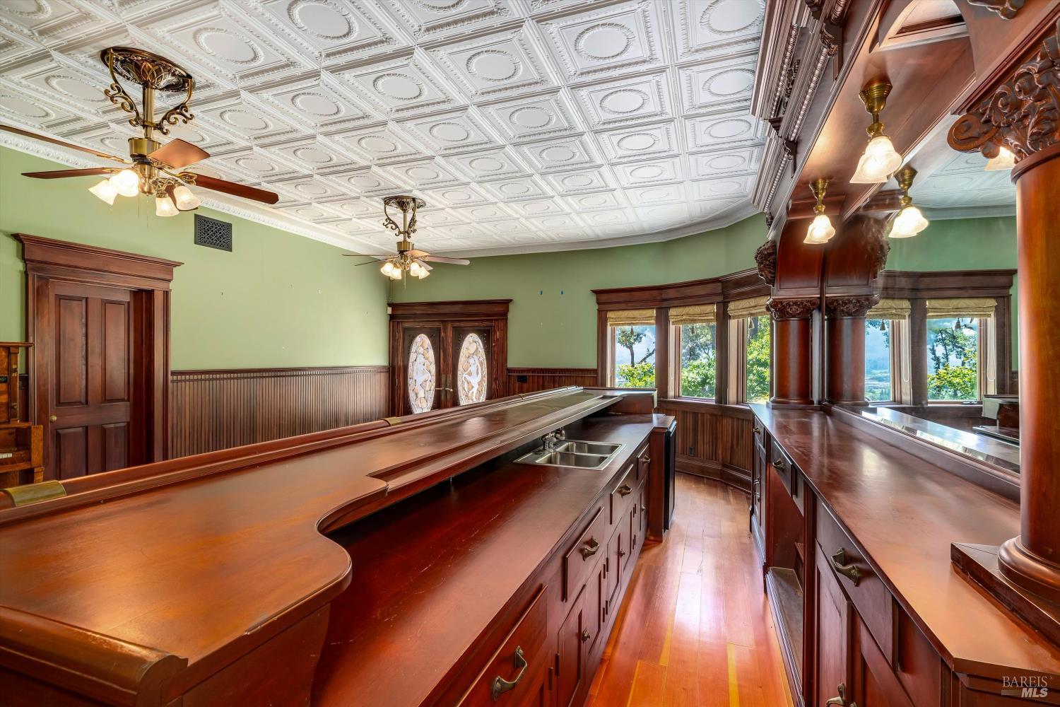 1910 Ridgeview Lane St. Helena CA 94574