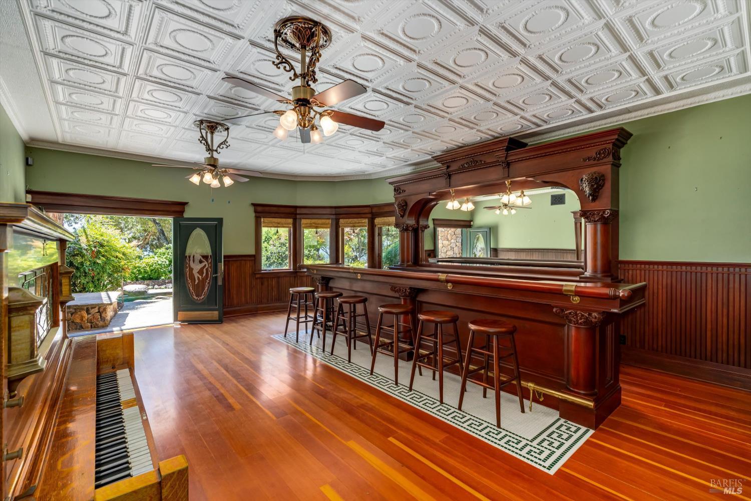 1910 Ridgeview Lane St. Helena CA 94574