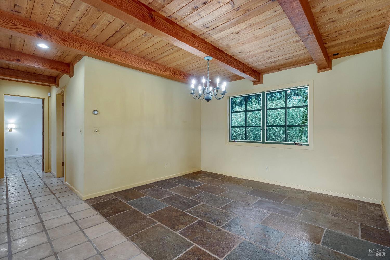 1910 Ridgeview Lane St. Helena CA 94574