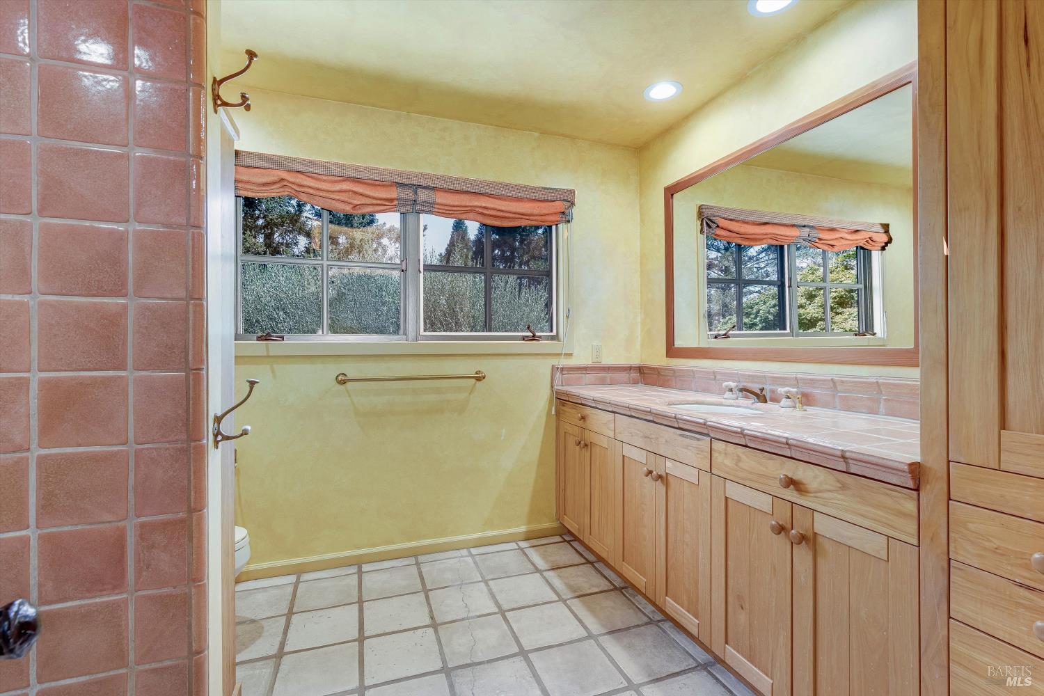 1910 Ridgeview Lane St. Helena CA 94574