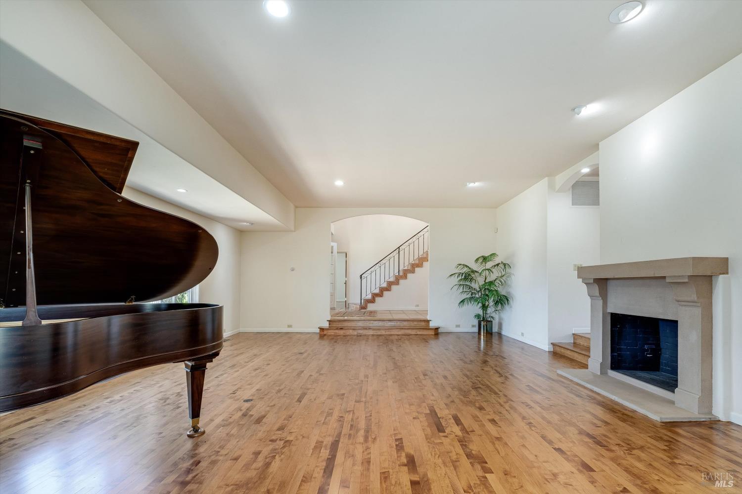 1910 Ridgeview Lane St. Helena CA 94574