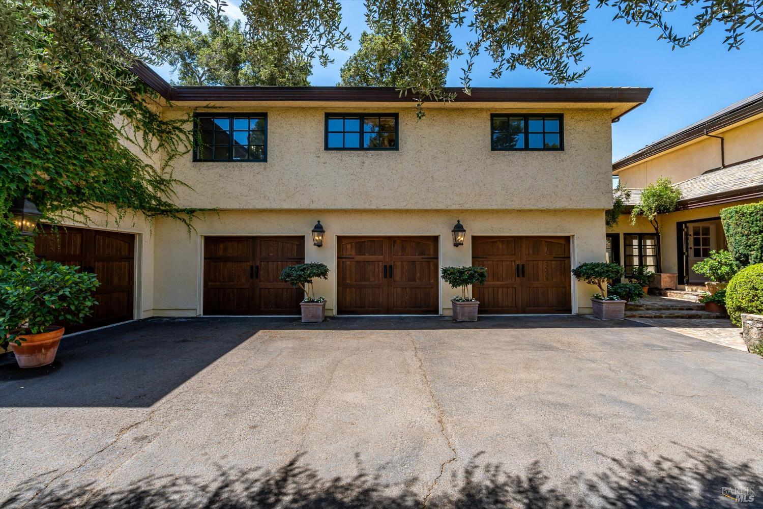 1910 Ridgeview Lane St. Helena CA 94574