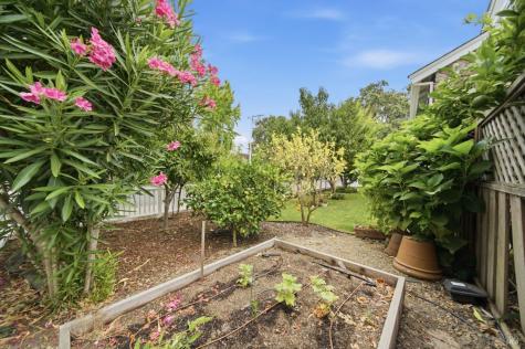 901 Donner Avenue Sonoma CA 95476
