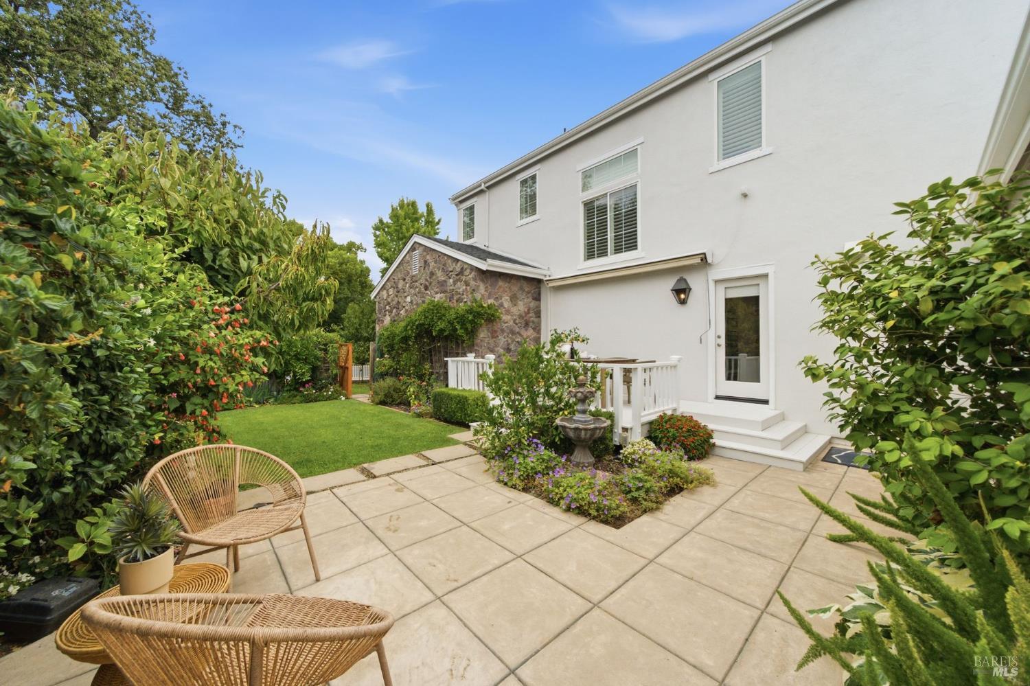 901 Donner Avenue Sonoma CA 95476