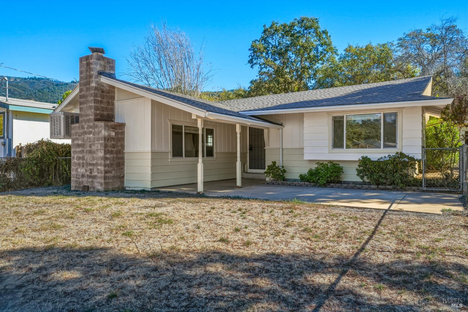 4262 Country Club Drive Lucerne CA 95458